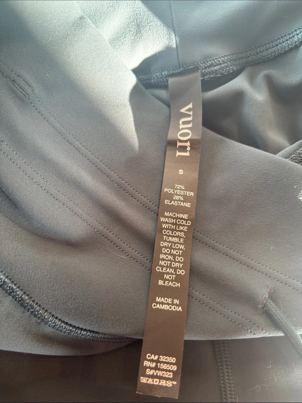 🆕Vuori  Daily Elevate Leggings in Blue - Picture 5 of 7